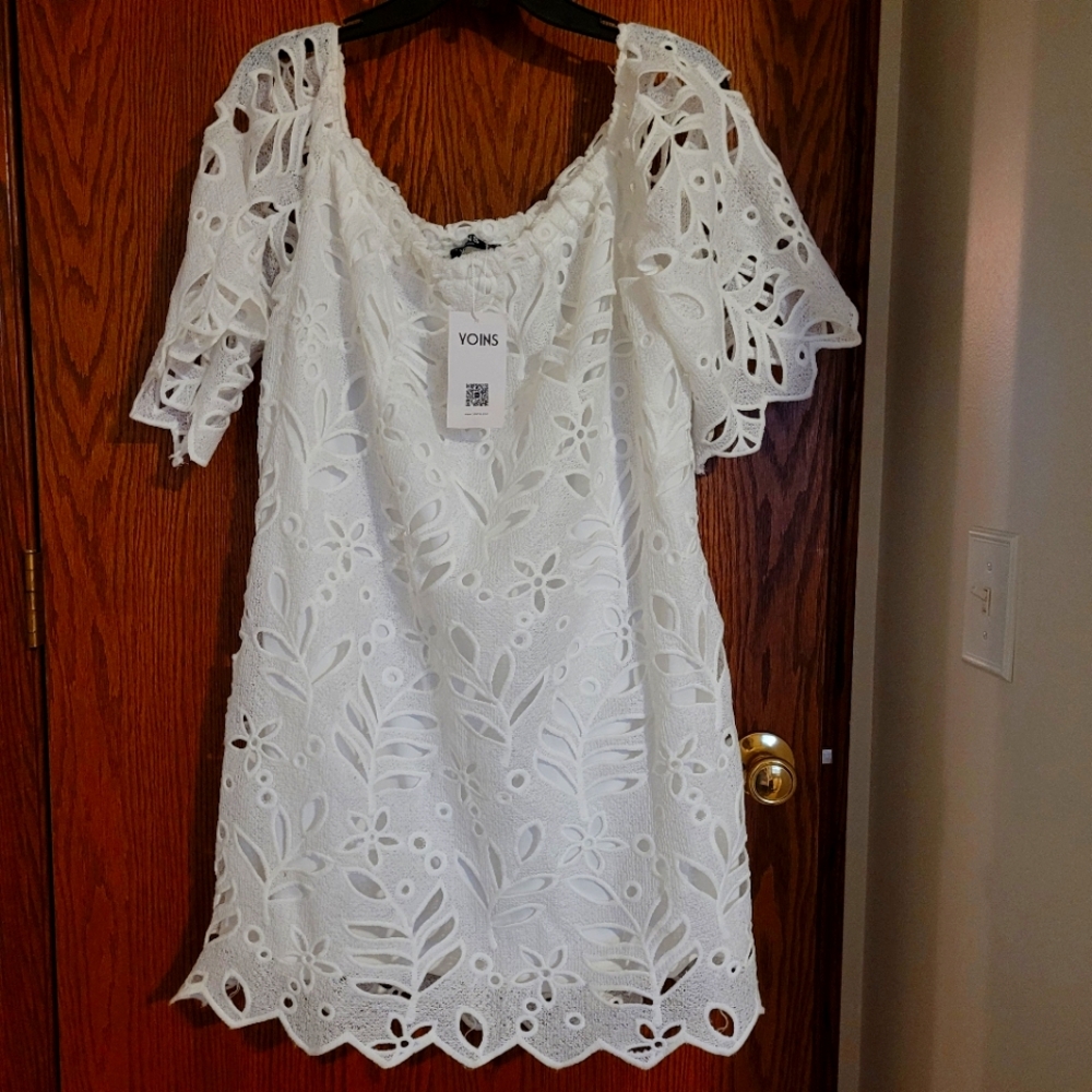 NWT/ YOINS White Eyelet Lace Dress